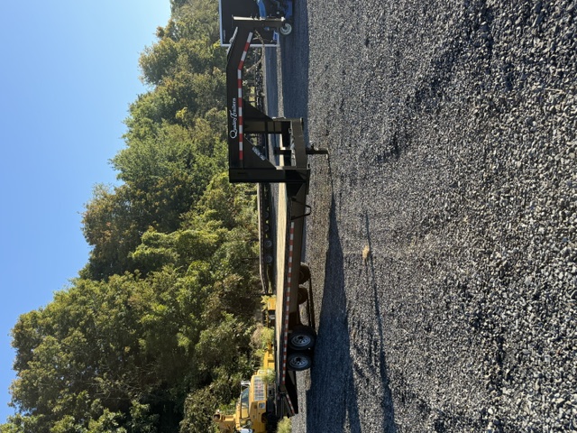 2027 Quality 102"x25' Gooseneck Deckover Equipment Trailer — Stock #1052 — photo 2